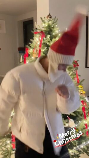 Joo Won Instagram - 🎅🏼