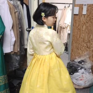 Joo Ye-rim Instagram - 죽향🩷홍주

#구미호뎐1938 

너어무 예쁜 천사 김소연배우님과
#반도호텔