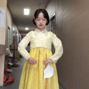 Joo Ye-rim Instagram - 죽향🩷홍주

#구미호뎐1938 

너어무 예쁜 천사 김소연배우님과
#반도호텔