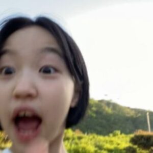 Joo Ye-rim Instagram - 혼자서도 잘노는 죽향🩷

#셀카 #용량부족