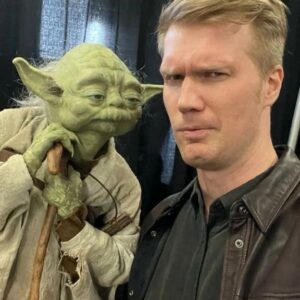 Joonas Suotamo Instagram - Yoda frowns upon porg roasts. Swipe to see how happy he is when I tell him no porgs were harmed.