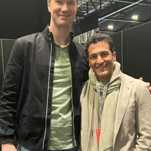 Joonas Suotamo Instagram - It was wonderful to catch up with @gwendolineuniverse & @andyserkis at Celebration. I was also lucky enough to meet @simonkass, Axe Woves himself!