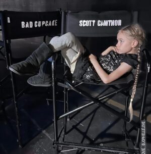 Jophielle Love Instagram - FNAF @fnafmovie photo dump … Enjoy these new shots. Looking fwd to this year’s new adventures. #fnaf #emmatammy #jophiellelove #fnafmovie #ghostkids #ghostkid5 #susie @adylan1 #scottcawthon
