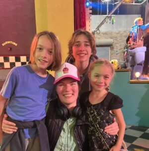 Jophielle Love Instagram - FNAF @fnafmovie photo dump … Enjoy these new shots. Looking fwd to this year’s new adventures. #fnaf #emmatammy #jophiellelove #fnafmovie #ghostkids #ghostkid5 #susie @adylan1 #scottcawthon