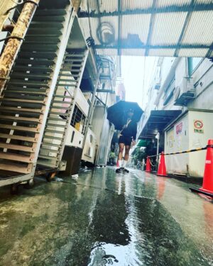 Jordan Calloway Instagram - Kuromon Market ✅
Nara Park ✅
Todai-ji Temple ✅✅✅
All done in my Tanjiro shorts ☔️… first time ever being in a typhoon 🤪
