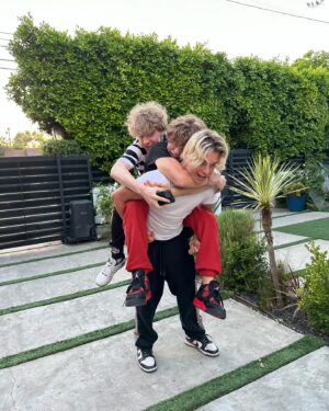 Jordan Clark Instagram - No man left behind #bestfriends