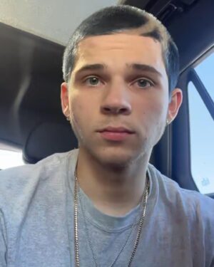 Jordan Clark Instagram - Sometimes you just need a change 💇‍♂️ #newhair #haircut #buzzcut #music