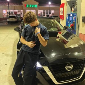 Jordan Clark Instagram - Gas ⛽️ #newcar #newpics #newyear