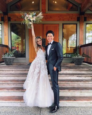 Jordan Connor Instagram - HAPPY ONE YEAR ANNIVERSARY BABY! WOOOO!!