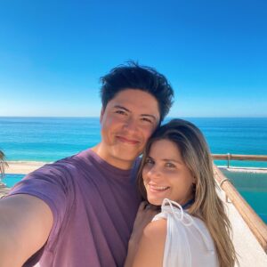 Jordan Connor Instagram - We love Los Cabos! Huge shout out to @redtag.ca for providing the easiest and most convenient way to vacay. redtag.ca is made by Canadians, for Canadians, and I’m so happy to align with a brand that makes travel easy! 🇨🇦✈️🙌 

Follow the link in my bio to redtag.ca and use JORDAN100 to get $100 off your next trip!
#loscaboswithredtag #redtagfam