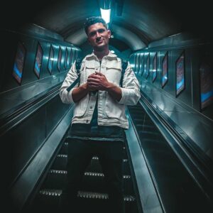 Jordan Davies Instagram - ITS SHOW TIME 🎧

My team rang me today with another Huge summer residency confirmed today 😎 when I tell you this one takes me back & is a venue I never thought I would ever be at is crazy.. 

Time to get flights booked, passport ready & summer outfits ready as it’s looking like a wild summer once again. 

Announcements coming very soon 😎🎧 #Staytuned