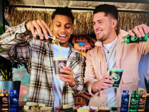 Jordan Davies Instagram - Couple of shots from yesterdays photoshoot for @sunset.juicee 😎 we got a big summer planned with the brand, and we can’t to tell you all what we’ve got in store 🍹
