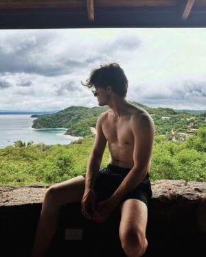 Jordan Doww Instagram - pura vidaaa ✌🏼