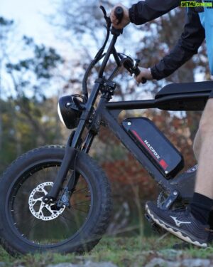 Jordan Elsass Instagram - @macfoxbike

PC: @masonrizzy