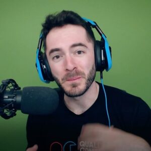 Jordan Maron Instagram - @jordanmaron is sharing some love for @minecraft’s one trillion views ❤️ join Jordan & more creators celebrating the Minecraft community now ⛏ #MinecraftMuseum