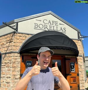 Jordan Shanks Instagram - Had so much fun at Albury today! Thanks for your suggestions.

Made new friends at Warhammer - Albury (thanks Cullem and Jacob for the tour), went for a swim at Noreuil, visited the train station, went shopping at Big W, and had lunch at Peards Cafe. 

See you tonight at my show!

NEXT SHOWS IN MARCH

9: Port Macquarie
15 & 16: Sydney
22: Woy Woy
28 - 31: Melbourne

Tickets - www.friendlyjordies.com