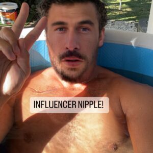 Jordan Watson Instagram - WARNING: A professional Influencer is about to Influence you. You may suffer from involuntary influence. You have been warned…
I’ve jumped on the Ice Bath bandwagon and am loving this new beast. The Everest Plunge. No ice required. The water cooler can set the water temp to whatever you need. Say good bye to buying or trying to make ice. 
Check them out @everestplunge 🤙🏼
#influencer #ad #icebath #iceplunge #everestplunge