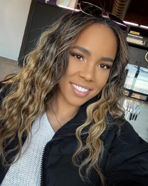 Jordan Whitley Instagram - low key enjoying this cool weather
high key loving my new hair