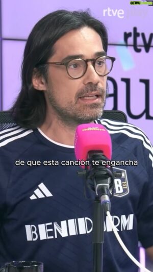 Jordi Cruz Instagram - ¡Síííííííí! Europa se engancha al #ZORRA de @nebulossa_oficial y sube en el ranking.

Todos los detalles con @jordicruzperez, que siempre nos trae las últimas noticias de @Eurovision a ‘un buen momento’.

Ya disponible en @rtveplay
