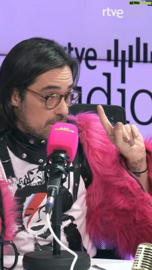 Jordi Cruz Instagram - Cuando un cambio de canción a última hora y la retirada del país favorito hicieron que ABBA ganara Eurovisión en 1974.

Todos los detalles nos los cuenta @jordicruzperez en ‘Un buen momento’, disponible en #RTVEPlay