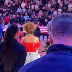 Jordyn Curet Instagram - THANK YOU FOR HAVING MEEEE @laclippers ‼️‼️‼️💙❤️💙❤️