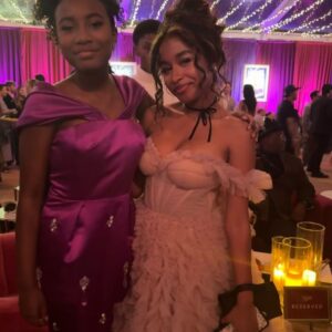 Jordyn Curet Instagram - @wonkamovie 🍫
.
.
.
.
@wonkamovie thank you for inviting me! This cast is absolutely incredible. And a special congratulations to my friend @calahlane 🥹 so proud of you sis!! 
.
.
.
#jordyncuret #wonkalapremiere #wonkapremiere #wonka #timotheechalamet #calahlane #mayhementertainmentpr #dbatalent