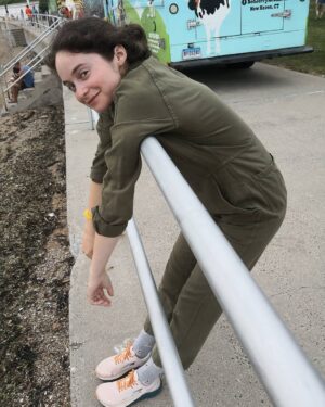 Jordyn DiNatale Instagram - jumpsuit by the seashore
.
.
.
#pugs #seashore #shoreline #altrarunning #outerknown @outerknown_womens
