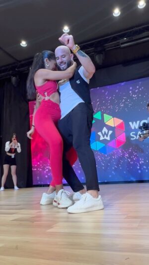 Jorge Burgos Instagram - Colaboración con esta reina @bersycortez 🔥

No solo una salsera TOP pero tiene un FLOWWWW en la Bachata!! Gracias @bersycortez por compartir esta clase conmigo ❤️💯

Thank you @world_stars_salsa_festival for making it happen!!

Dance Sneakers by @fuego.dance
Outfit by @camisetasbailongas 
Música es "LUNA" de @djkhalidbachata y Roman

#bachata #dance #music