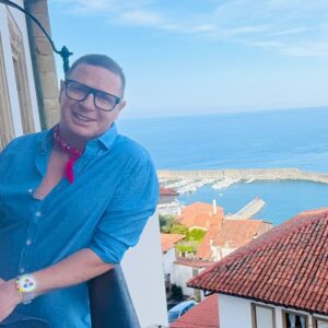 Jorge Cadaval Instagram - Trabajando y disfrutando con mi @cesarcadaval encantados, seguimos #summertime #lastresasturias