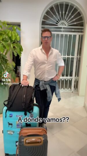 Jorge Cadaval Instagram - A trabajar 😂 #gilipollezdeldia❤️