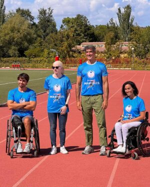 Jorge Fernández Instagram - Los mayores ejemplos de voluntad y resiliencia son los atletas paralímpicos, e inspirados en ellos P&G y sus marcas han lanzado, de la mano del Comité Paralímpico Español, su campaña IMBATIBLES, capaces de todo, para apoyar y dar visibilidad al deporte inclusivo en España.
Entra en yotambiensoyimbatible.es y cuéntanos tu historia de superación.
 

#yotambiénsoyimbatible #deporteinclusivo #familiaparalímpica 

@paralimpicosesp @proctergamble
@teresaperales @dani.caver @susirodriguezgacio