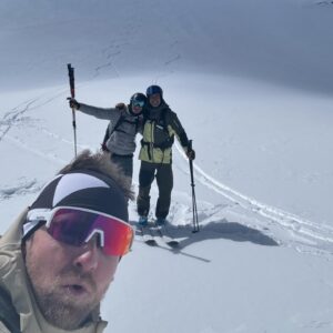 Jorge Fernández Instagram - Se termina un viaje increíble por varias zonas de Austria 🇦🇹 

Seguramente es el país que más me pueda gustar por todo lo que ofrece.

Hemos hecho larguísimas travesías, hemos esquiado, hemos hecho turismo por muchos de sus pueblos y ciudades de ensueño, tanto con amigos como en familia. Hemos disfrutado de la comida tradicional austríaca todos los días, y sobre todo nos llevamos las ganas de volver!!

Österreich 🇦🇹 🙌🏼