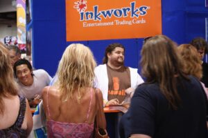 Jorge Garcia Instagram - Here’s an old flashback to San Diego Comic Con 2006 w/ @danieldaekim. The next day I went through the crowd in disguise. I didn’t want to go full costume because the point was not to attract attention. Some people still figured it was me tho (they read the name on my badge 🤦‍♂️)