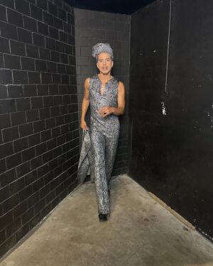Jorge González Instagram - Hola Chicas y Chicos!

Time flies, and today is already the finale. Remember, your favorites need your support. May the best one win!

I want to thank @rtl_de @seapointproductions , the entire @letsdance family, my fellow jury members @motsimabuse @joachim_llambi , and my management team @sundanceexclusiveartists for an amazing season. And my partners  in crime @irina_kuss  @jose_benedi_fashion for  their dedication to the art of beauty and Fashion #letsdance #final #show