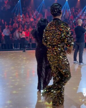 Jorge González Instagram - The long-awaited week has finally arrived @letsdance  #staytuned  cause from #friday 23.02 we are back❤️🕺🏻 @motsimabuse