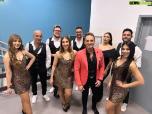 Jorge Guerreiro Instagram - Em modo Mini Concerto em Oliveira do Hospital📍
Liguem se à @tvioficial 
Quem está desse lado ?🥳🥳
