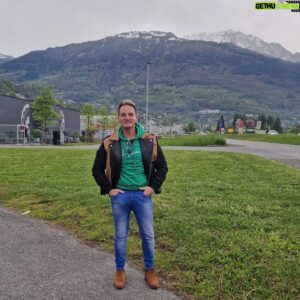 Jorge Guerreiro Instagram - Já cá ando 🇨🇭
