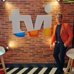 Jorge Guerreiro Instagram - Hoje temos "Jantar de Sonho " no @doisas10tvi 
Tudo ligado à @tvioficial