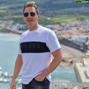 Jorge Guerreiro Instagram - Hoje de volta aos Açores ❤️ Ilha Terceira 📍
Concerto às 23:00⏰️ São Mateus 📍