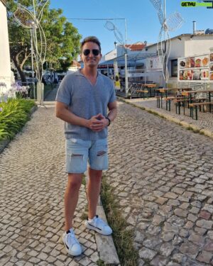 Jorge Guerreiro Instagram - Hoje a festa é em São Francisco📍 Alcochete às 22:00⏰️
Amanhã em Pavia 📍
Sábado em Santa Cruz da Trapa 📍
Domingo,  Palhais📍 -Barreiro