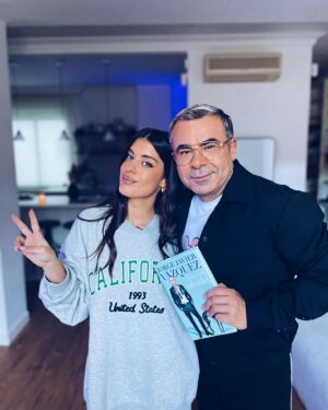 Jorge Javier Vázquez Instagram - Dulceida me ha enseñado que el éxito no es una casualidad.