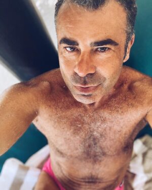 Jorge Javier Vázquez Instagram - Este cuerpo del pecado y mi cara que no la pintan los pintores os esperan a partir de mañana en el Reina Victoria #DesmontandoaSéneca