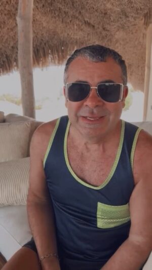 Jorge Javier Vázquez Instagram - Pues eso, ¡que vuelvo el lunes 19! Podéis empezar a llamarme hipopótamo.