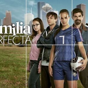 Jorge Luis Moreno Instagram - Hoy termina @familiaperfectatv un proyecto que me regalo experiencias inesperadas, vivencias que me marcaron, personas que me llevo en el corazon y ver que concluye este ciclo me llena de orgullo y nostalgia. Gracias a todo el equipo y a @telemundo por esta oportunidad. Espero que hayan disfrutado este proyecto tanto como lo disfrutamos nosotros al hacerlo.