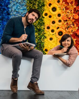 Jorge Ulloa Instagram - Fotazas de una gran entrevista de @revistaekos sobre nuestra bella serie “P#t@s Redes Sociales” que ya la pueden ver en Amazon @primevideomx 
Entrevista: @cris_gm_2112 
Fotografías: @ivanfranco93