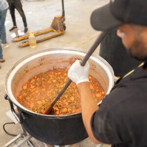 José Andrés Puerta Instagram - WCK’s third Field Kitchen in Gaza cooked its first meals today. Named Damian’s Kitchen, after one of our 7 heroes killed by the IDF, this central Gaza kitchen will help scale our efforts as families continue to flee from Rafah in desperate search of safety.
#ChefsForGaza