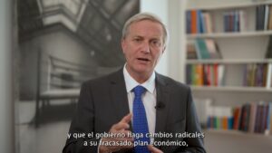 José Antonio Kast Instagram - Chile está estancado y quienes gobiernan no son capaces de darse cuenta. Solo un gobierno mediocre puede celebrar un 0,2% de crecimiento.
