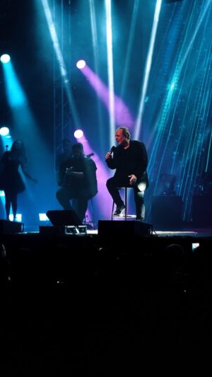 José Augusto Instagram - Hoje vamos de TBT bem recente pra fechar a noite! Show desse sábado no @terrasp_ 

Foi lindo demais 🤩 

#joseaugusto
