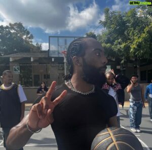 Jose 'Boy Boi' Tena Instagram - BTS 💍😇🧤🏀🫂🌠🧑🏽‍💻🧸❌🩵
