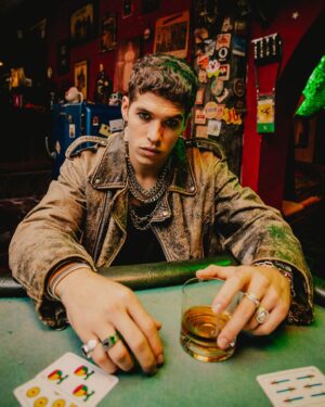 José Giménez-Zapiola Instagram - NO ME MIRES ASÍ 🖤
Este jueves 21hs en todas las plataformas digitales. Link pre-save en mi bio!

📸 @candeallende.ph